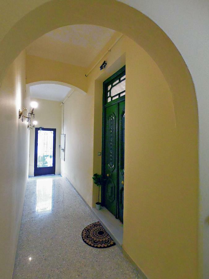 Apartment Neoclassical House With Unique Athenian Yard *